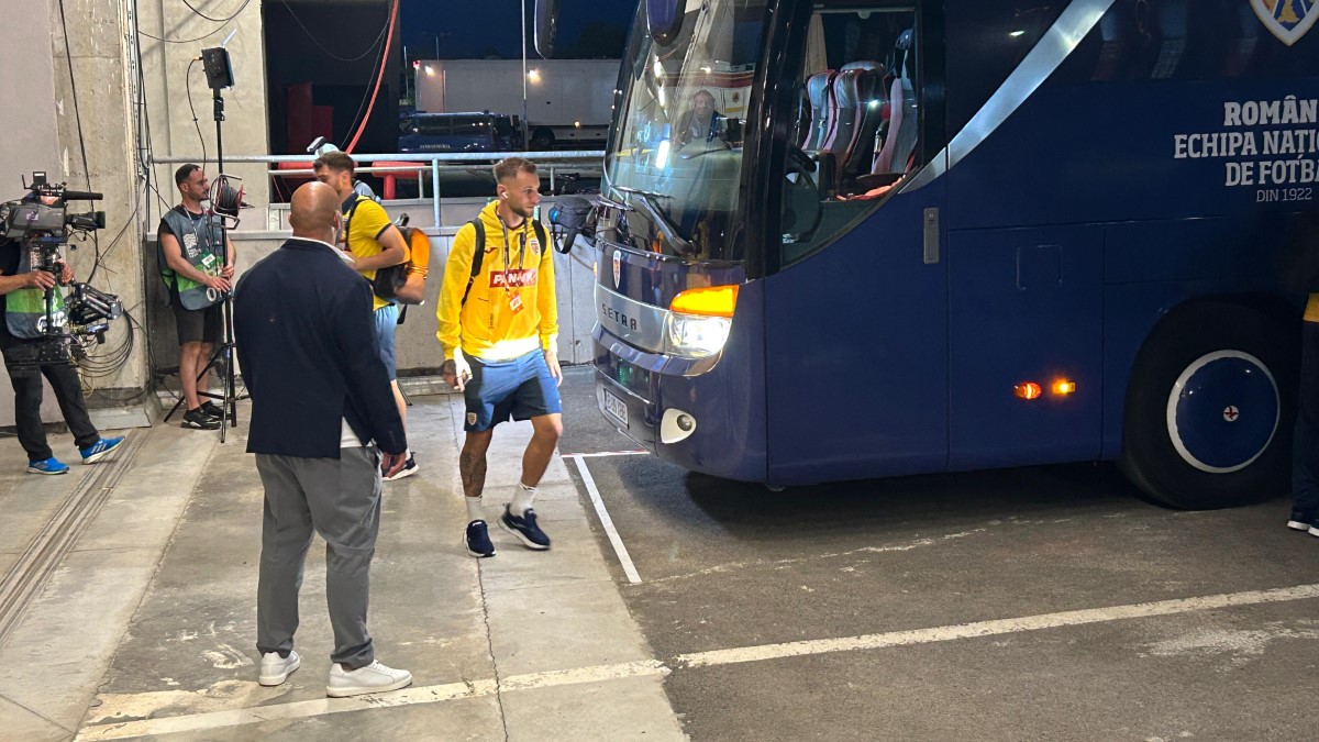 România - Lituania: „tricolorii” au ajuns la stadion