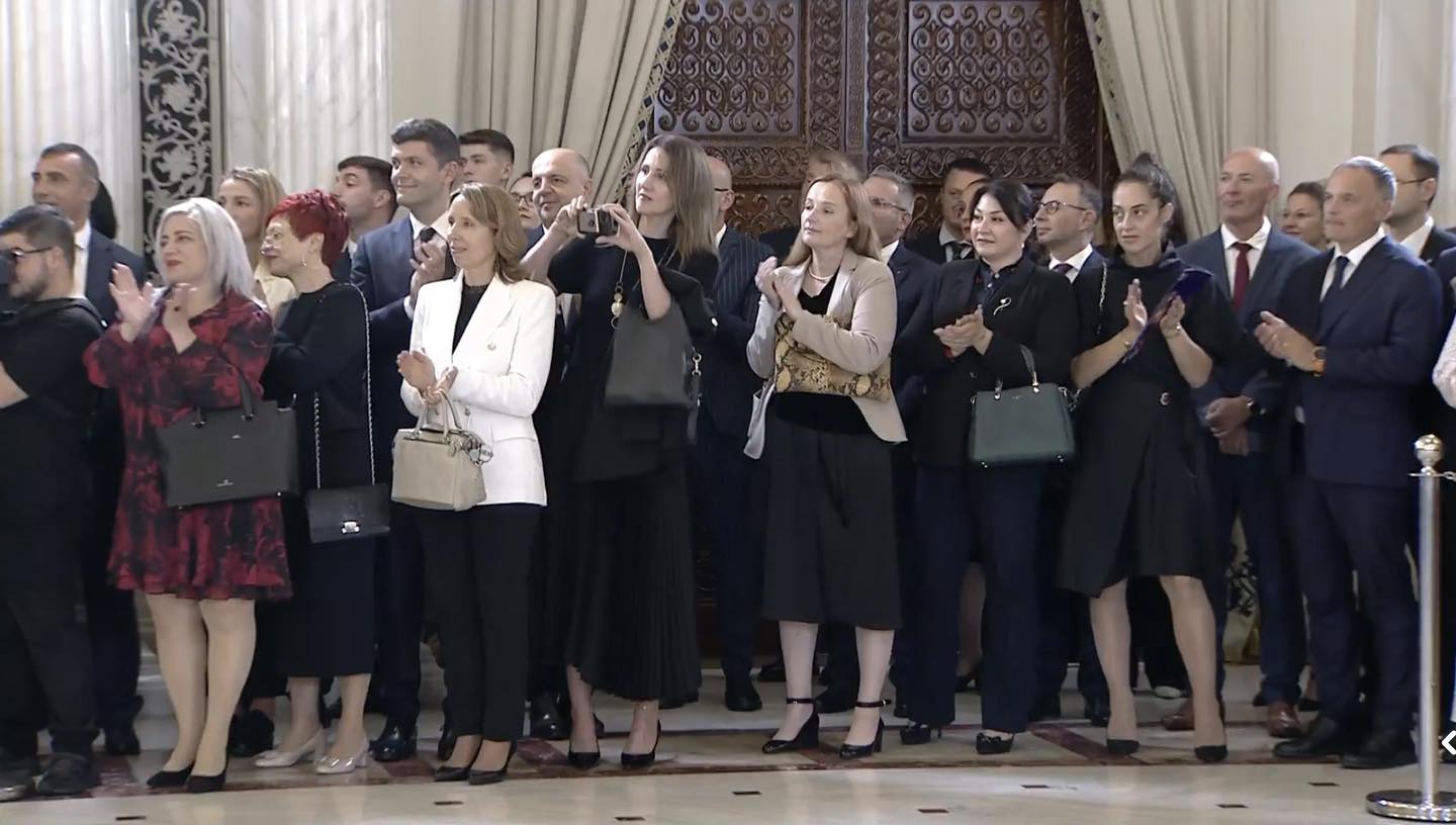 Sportivii români, premiați la Cotroceni. Capturi Administrația Prezidențială (4).jpg