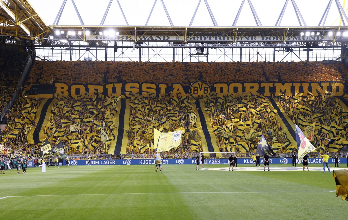 1. Borussia Dortmund - Signal Iduna Park Fotografii: Imago