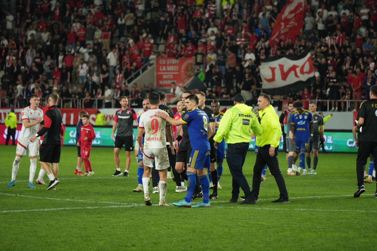Dinamo - Unirea Slobozia (meci)