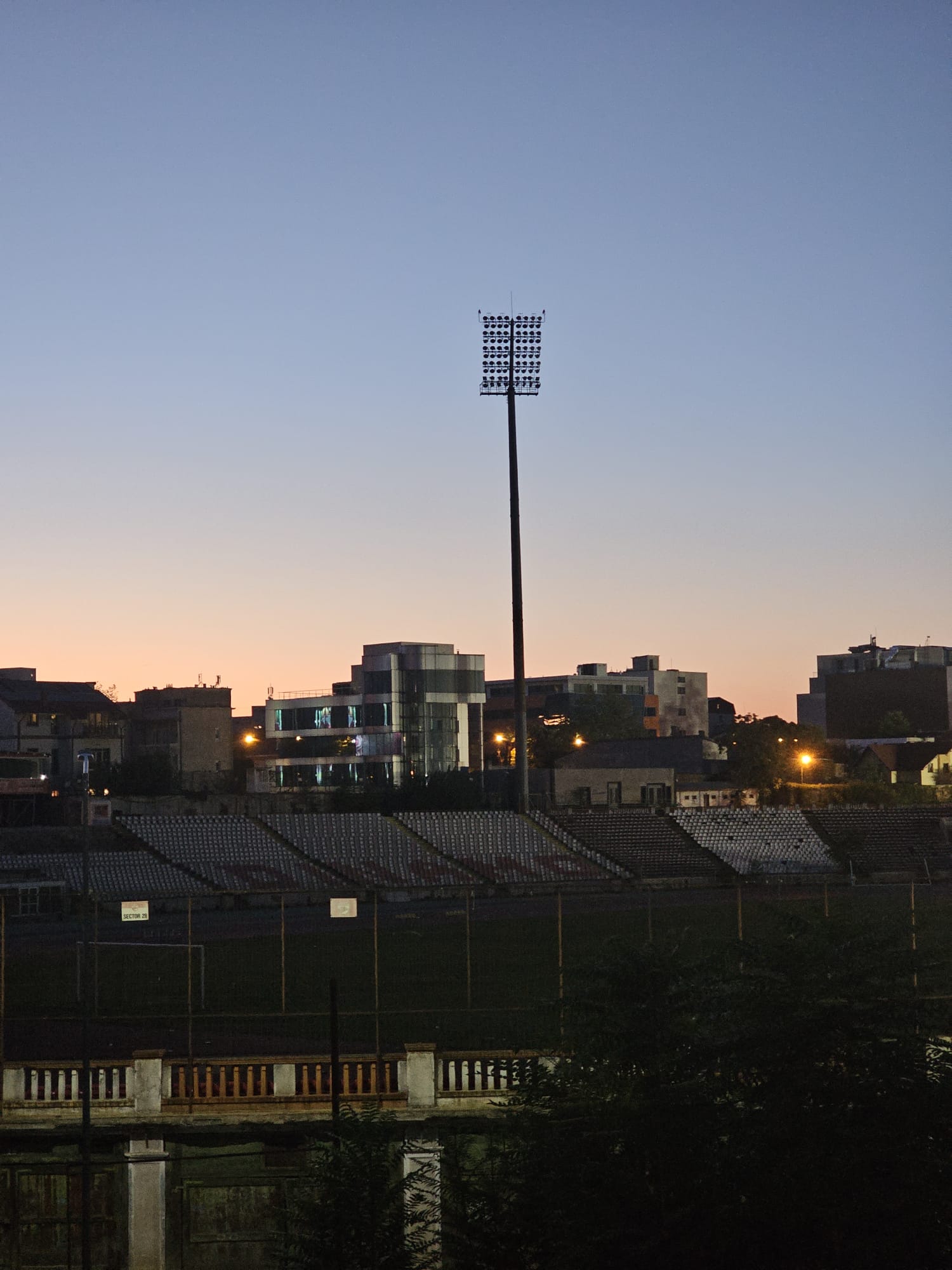 Apus pe stadionul Dinamo, duminică seară