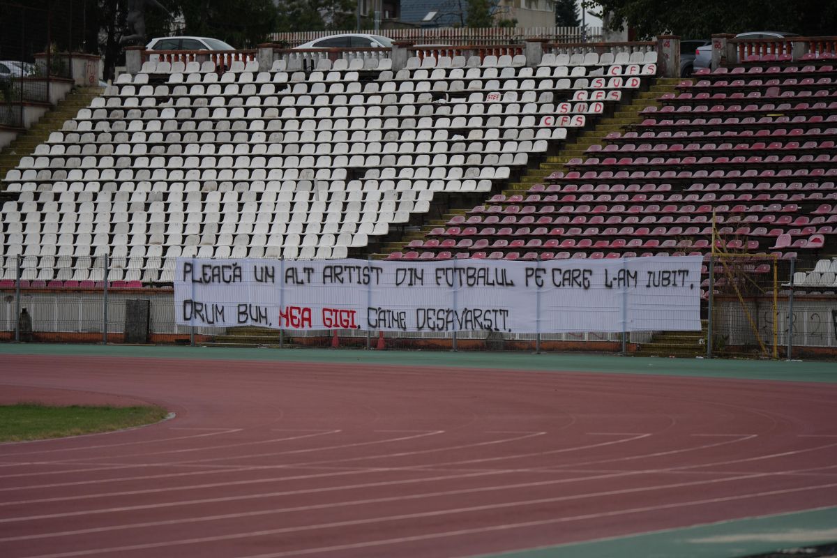 Bannerele dinamoviștilor în memoria lui Gigi Mulțescu, la stadionul Dinamo FOTO GOLAZO (2).jpg