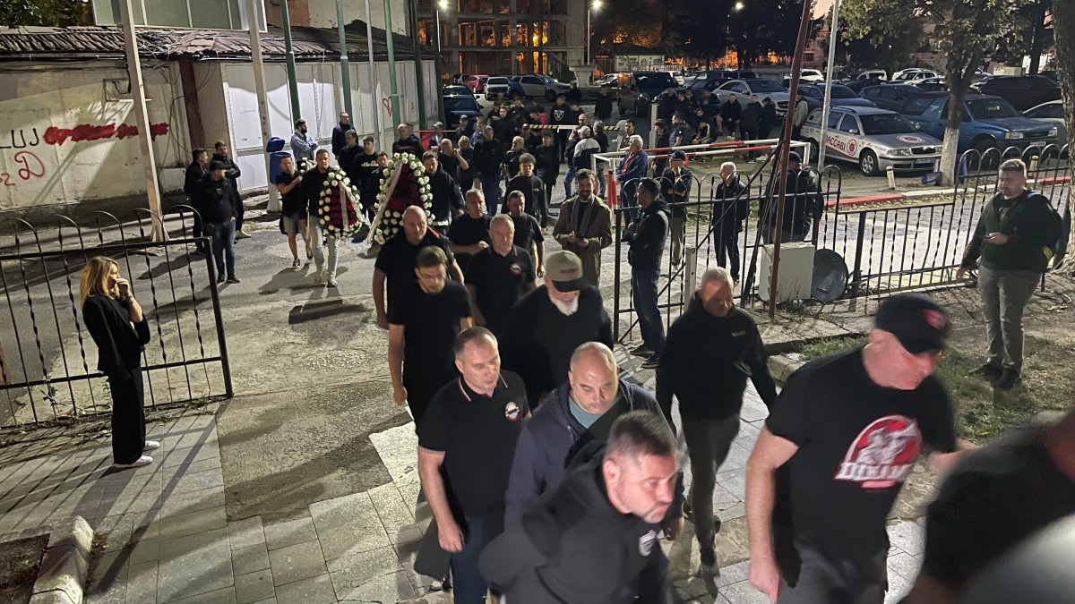 Galeriile lui Dinamo și U Cluj, omagiu pentru Gigi Mulțescu