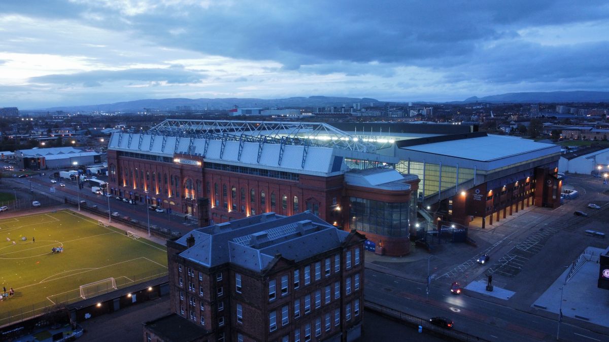 Ibrox Stadium văzut din dronă (foto: Iosif Popescu/GOLAZO.ro)
