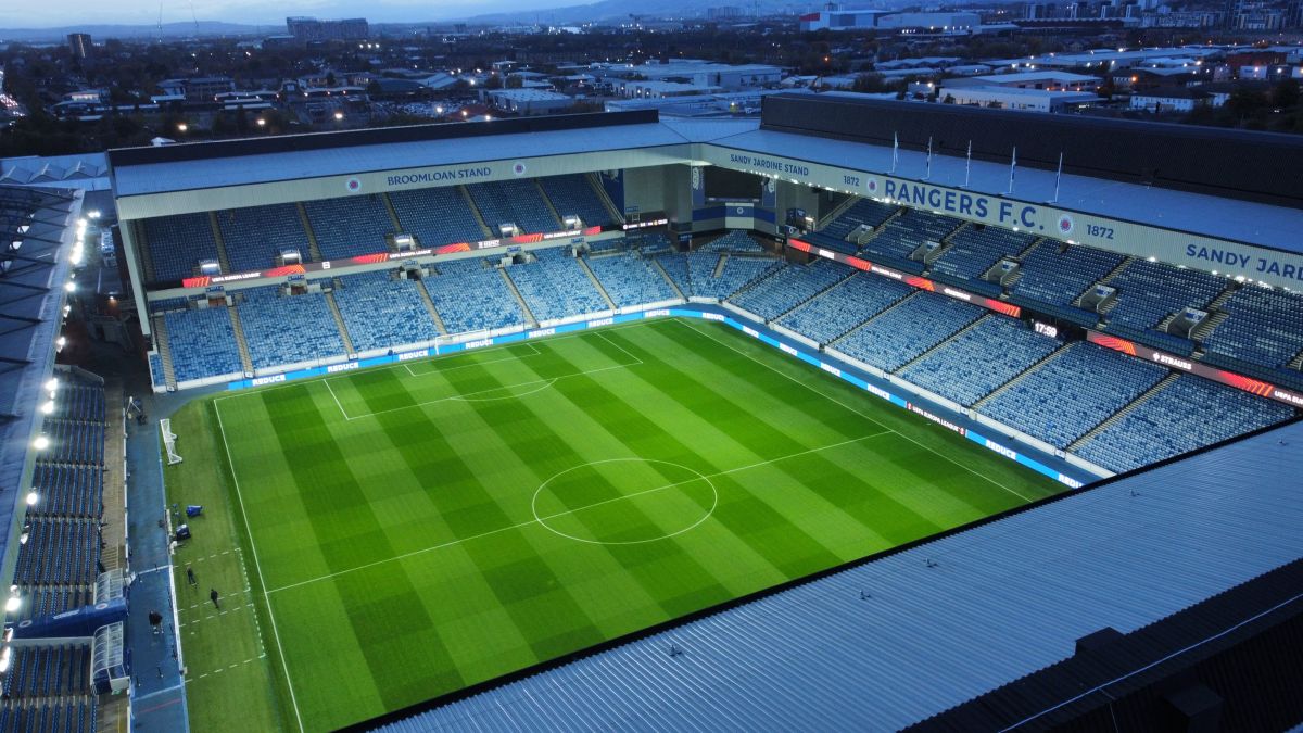 Ibrox Stadium văzut din dronă (foto: Iosif Popescu/GOLAZO.ro)