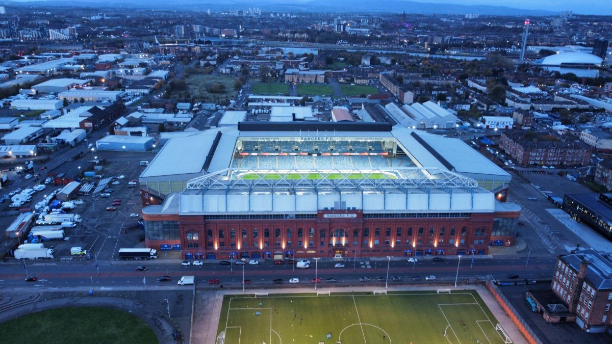 Ibrox Stadium văzut din dronă (foto: Iosif Popescu/GOLAZO.ro)