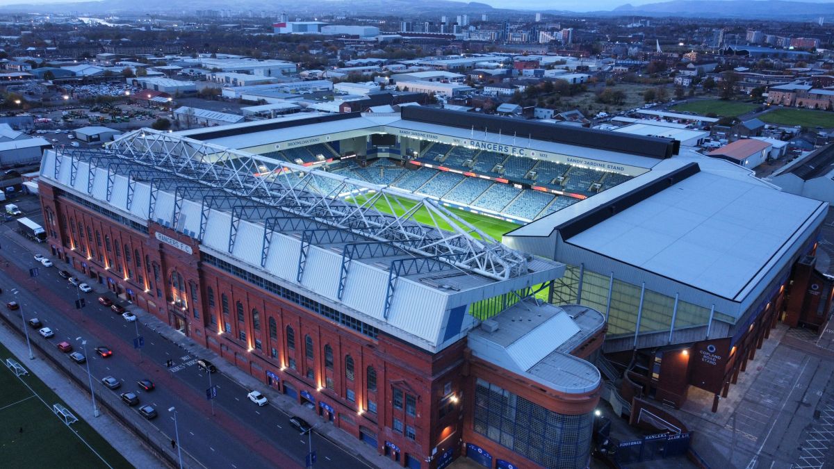 Ibrox Stadium văzut din dronă (foto: Iosif Popescu/GOLAZO.ro)