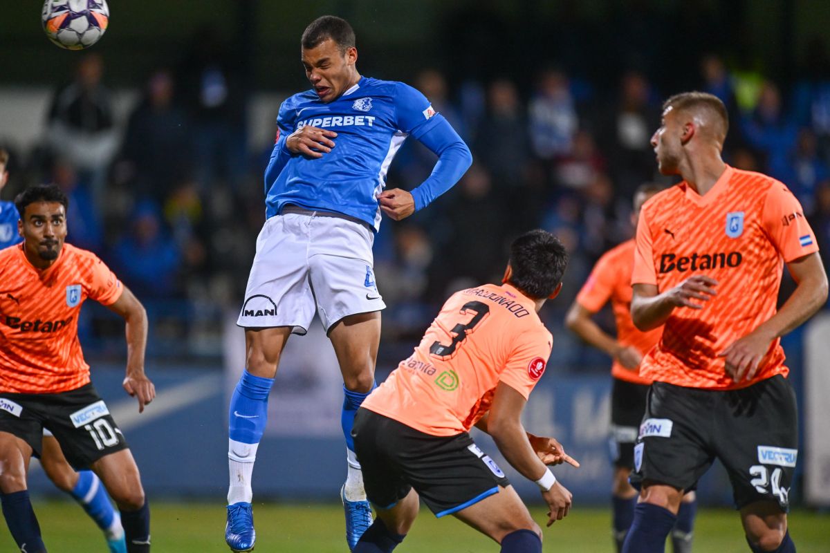 Farul - Universitatea Craiova (12).jpg