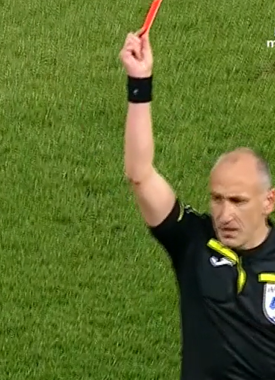 Vahid Selimovic, fault brutal asupra lui Jakub Hromada. FOTO: captură Prima Sport