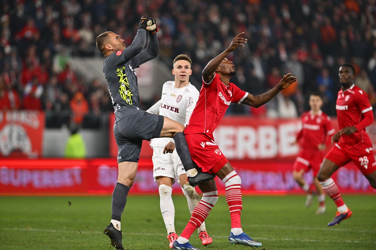 Golul lui Louis Munteanu din Dinamo - CFR