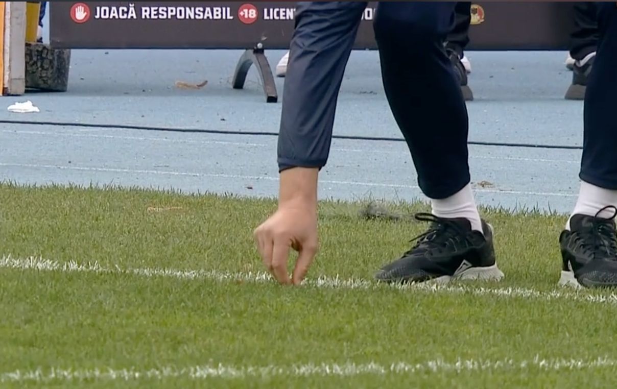 Gestul lui Emil Săndoi 5/7 (Captură Orange Sport)