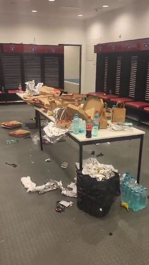 Cum au lăsat kosovarii vestiarul FOTO Capturi tiktok.com mariancodirla86 (4).jpg