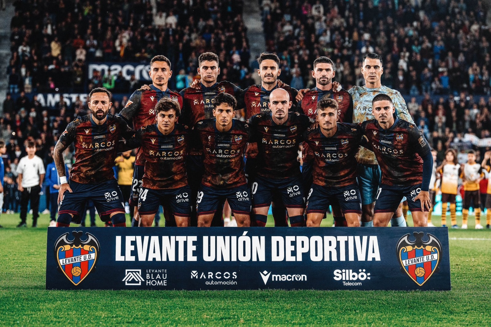 Levante, echipament special la meciul cu Elche. FOTO: x.com/levanteud