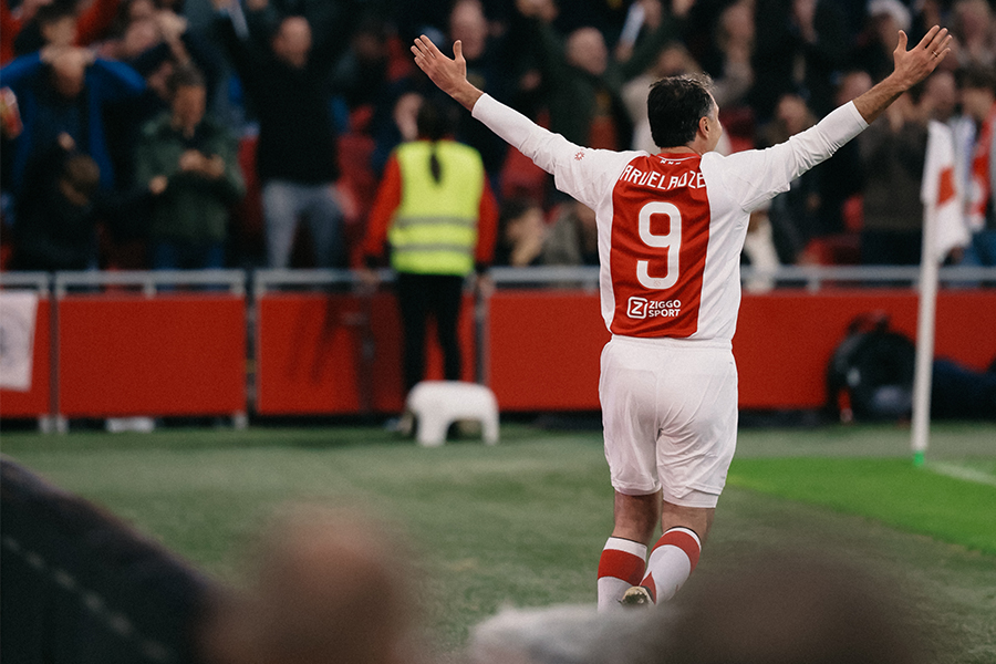 Ajax Amsterdam a sărbătorit 125 de ani de la înființare cu un meci vs. legendele lui Real Madrid. Foto: ajax.nl