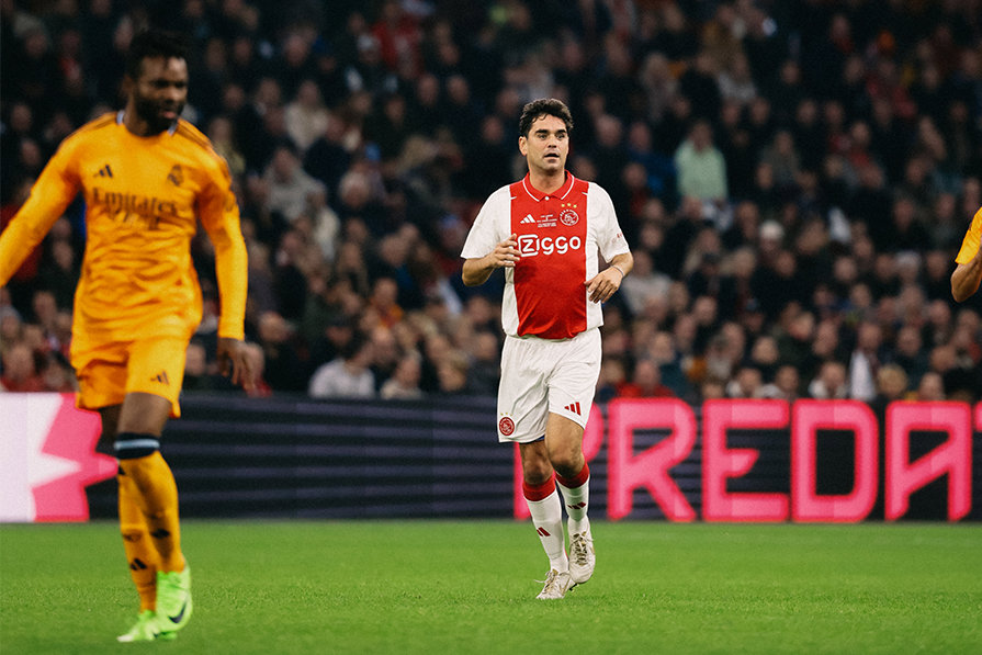 Ajax Amsterdam a sărbătorit 125 de ani de la înființare cu un meci vs. legendele lui Real Madrid. Foto: ajax.nl