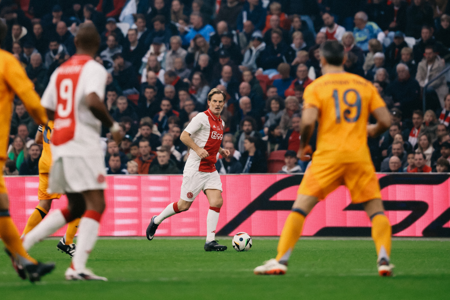 Ajax Amsterdam a sărbătorit 125 de ani de la înființare cu un meci vs. legendele lui Real Madrid. Foto: ajax.nl