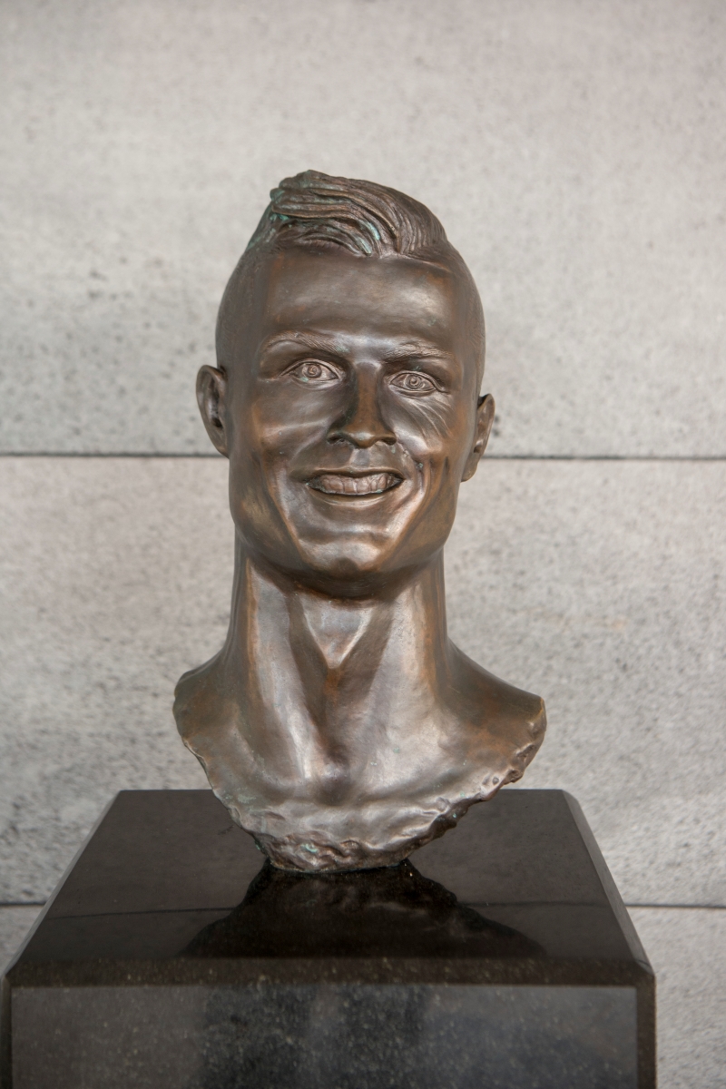 Bustul lui Cristiano Ronaldo. Foto: Imago