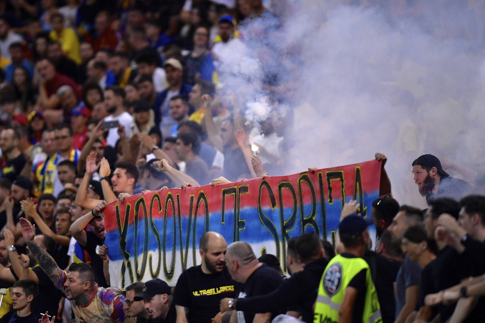 Anul trecut, pe Arena Națională: „Kosovo e Serbia” Foto: Imago