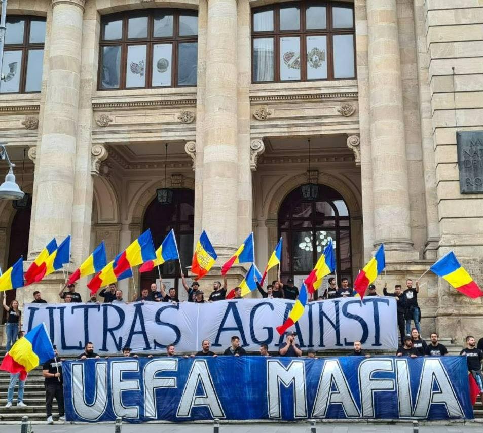 „UEFA = MAFIA”. Suporterii cer FRF să conteste la TAS verdictul UEFA ...