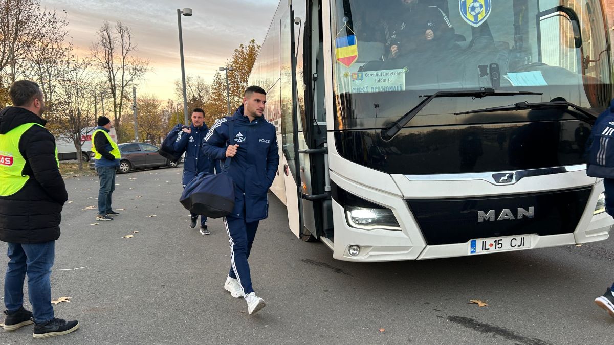 Sosire la stadion înainte de FCSB - Unirea Slobozia (foto: Vlad Nedelea/GOLAZO.ro)