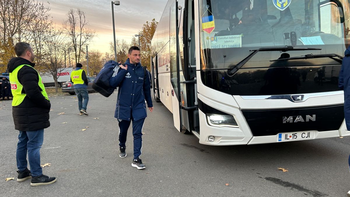 Sosire la stadion înainte de FCSB - Unirea Slobozia (foto: Vlad Nedelea/GOLAZO.ro)