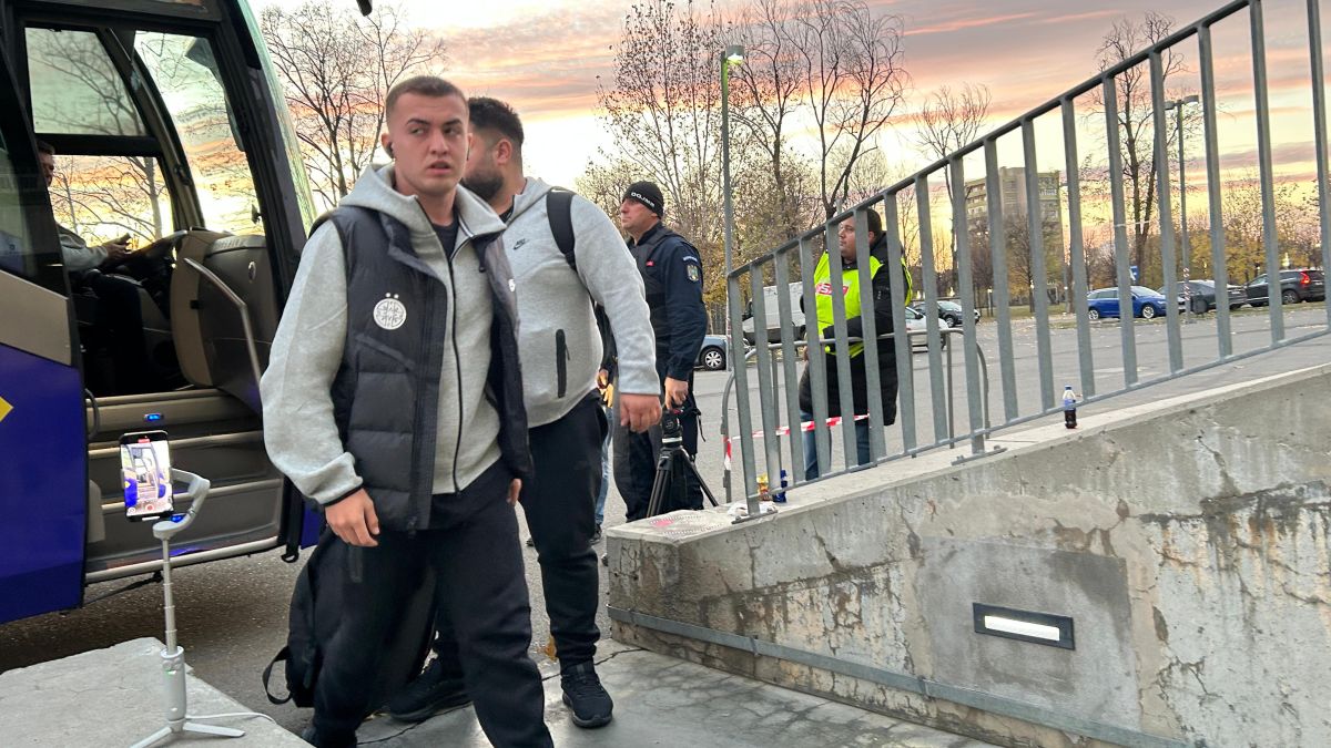 Sosire la stadion înainte de FCSB - Unirea Slobozia (foto: Vlad Nedelea/GOLAZO.ro)