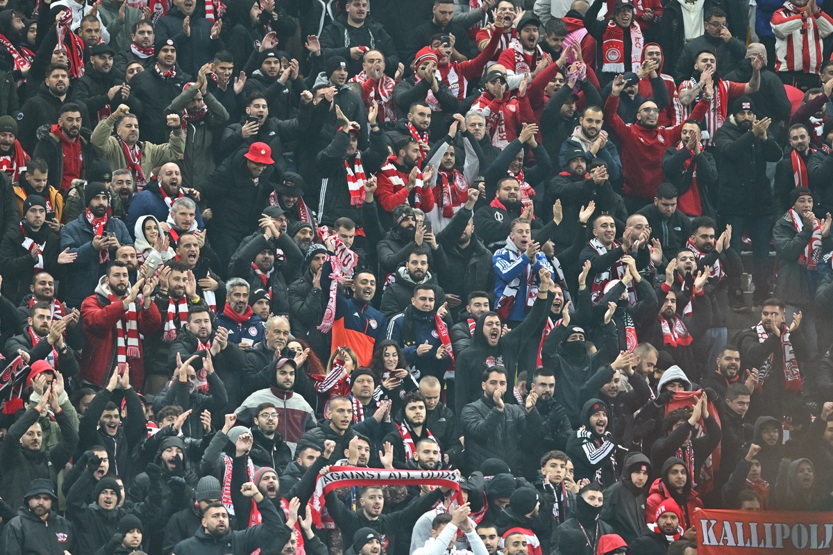 FCSB - Olympiacos, înainte de meci/ FOTO: Raed Krishan - GOLAZO.ro.jpeg