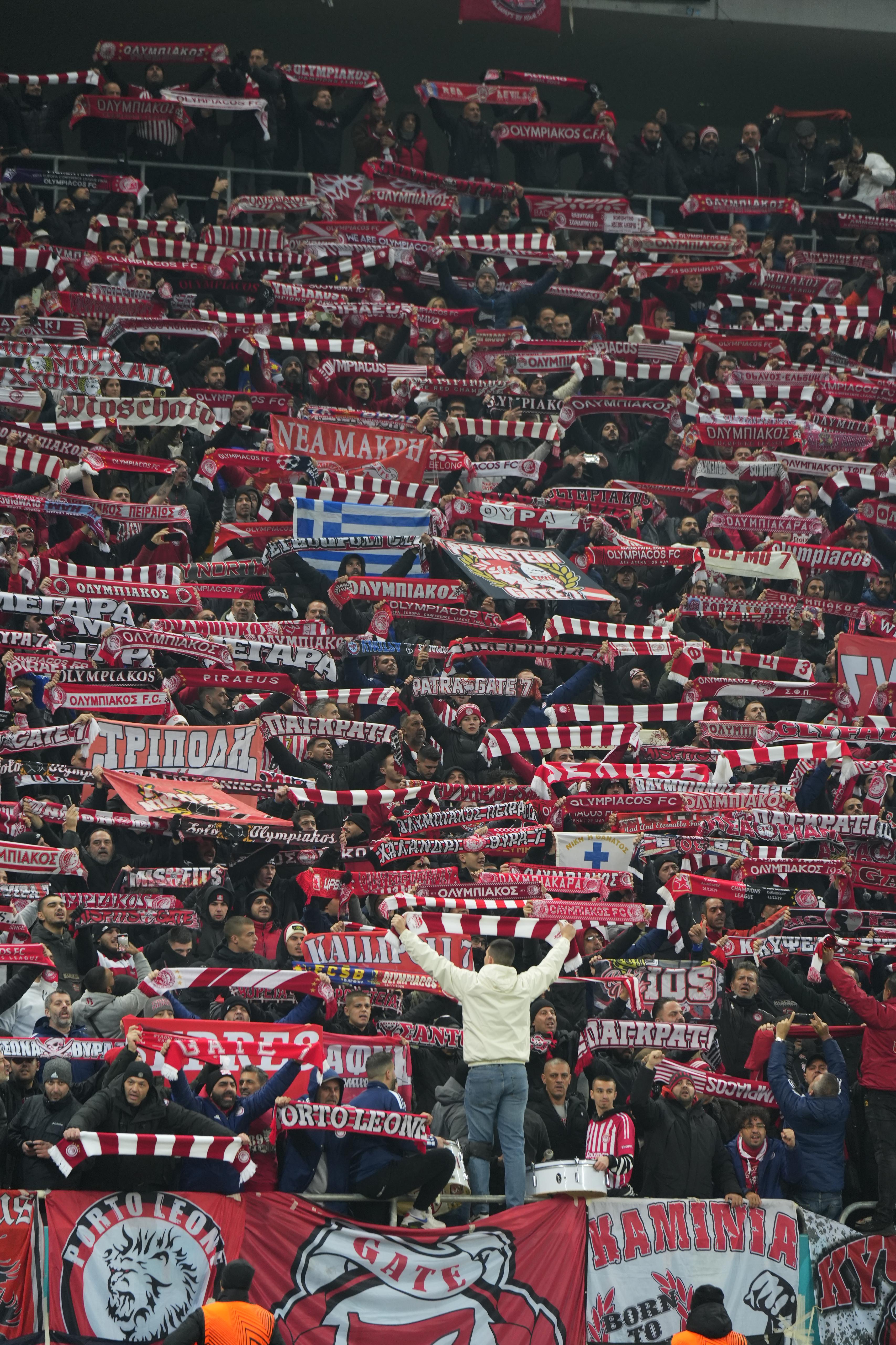 Duelul galeriilor pe Arena Națională, la FCSB - Olympiacos