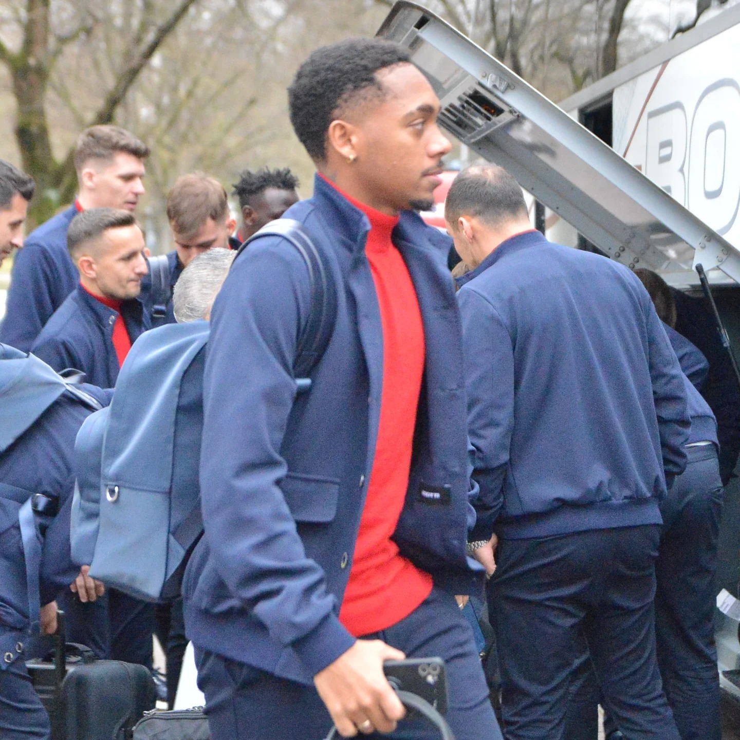 Fotbaliştii de la FCSB au ajuns în Germania. Foto: FCSB, Facebook