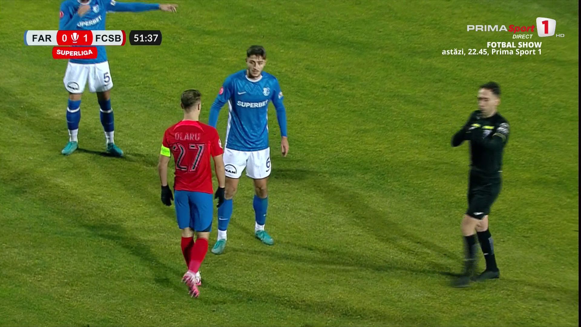 Farul - FCSB, Darius Olaru a înjurat un spectator Capturi Prima Sport (10).jpg