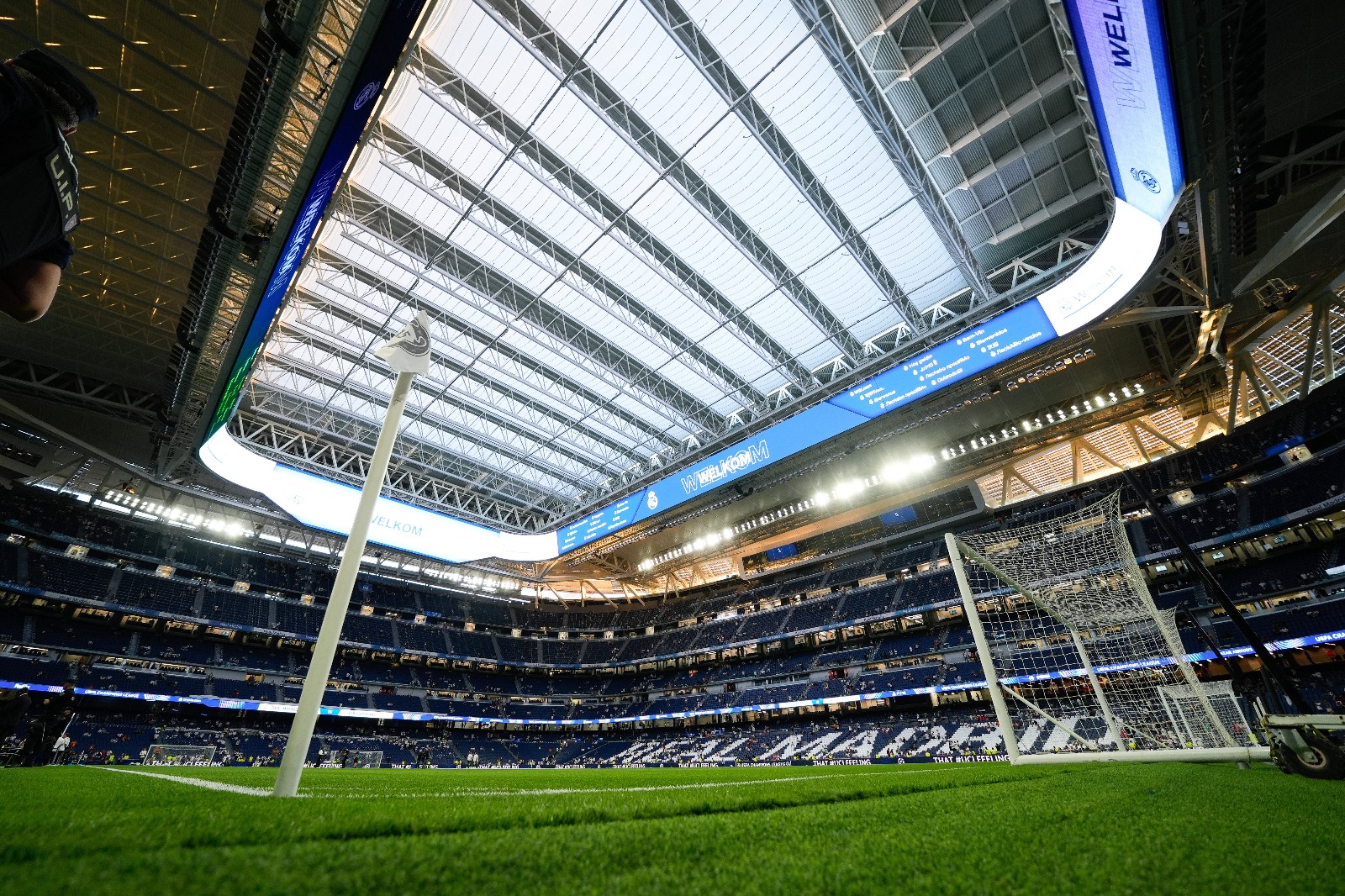 Așa arată după renovare stadionul lui Real, „Santiago Bernabeu” Foto: Imago