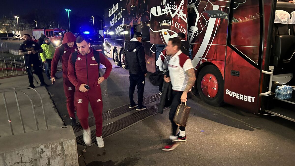 Jucătorii celor de la Rapid au ajuns la stadion pentru derby-ul cu Dinamo/ Foto: GOLAZO.ro.jpeg