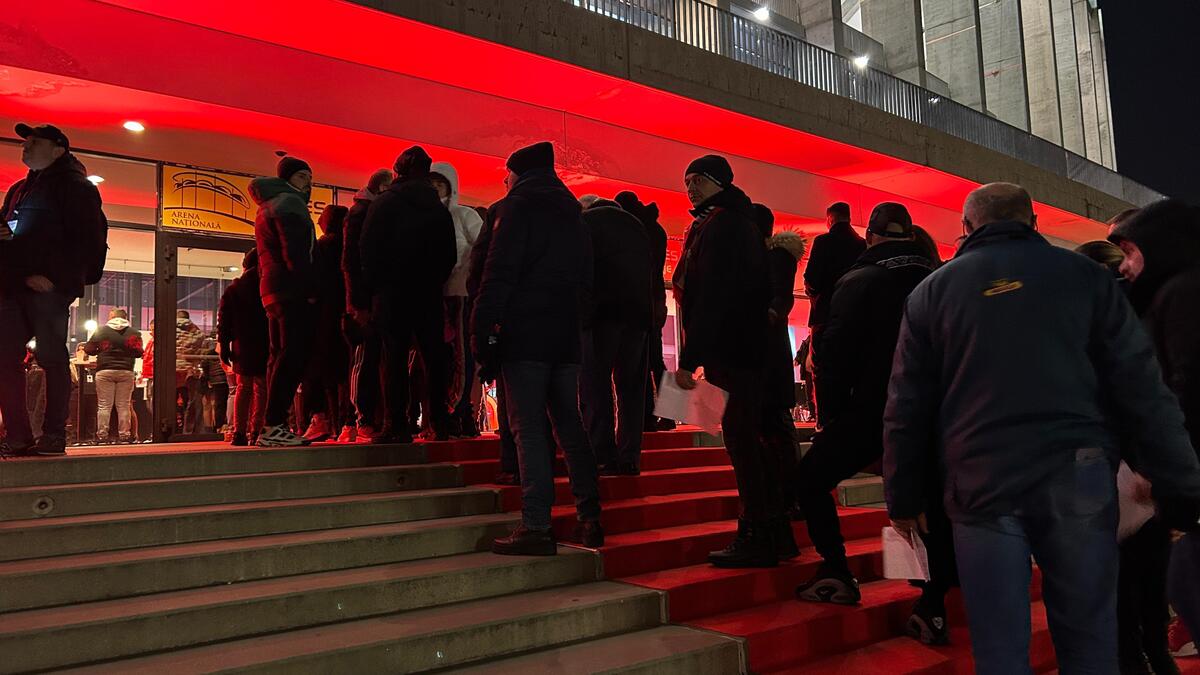 Dinamo - Rapid, Intrarea la VIP se face foarte greu/ FOTO:GOLAZO.ro.jpeg