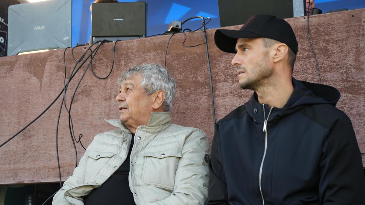 Mircea Lucescu se află și el în tribune/ Foto:Iosif Popescu - GOLAZO.jpeg