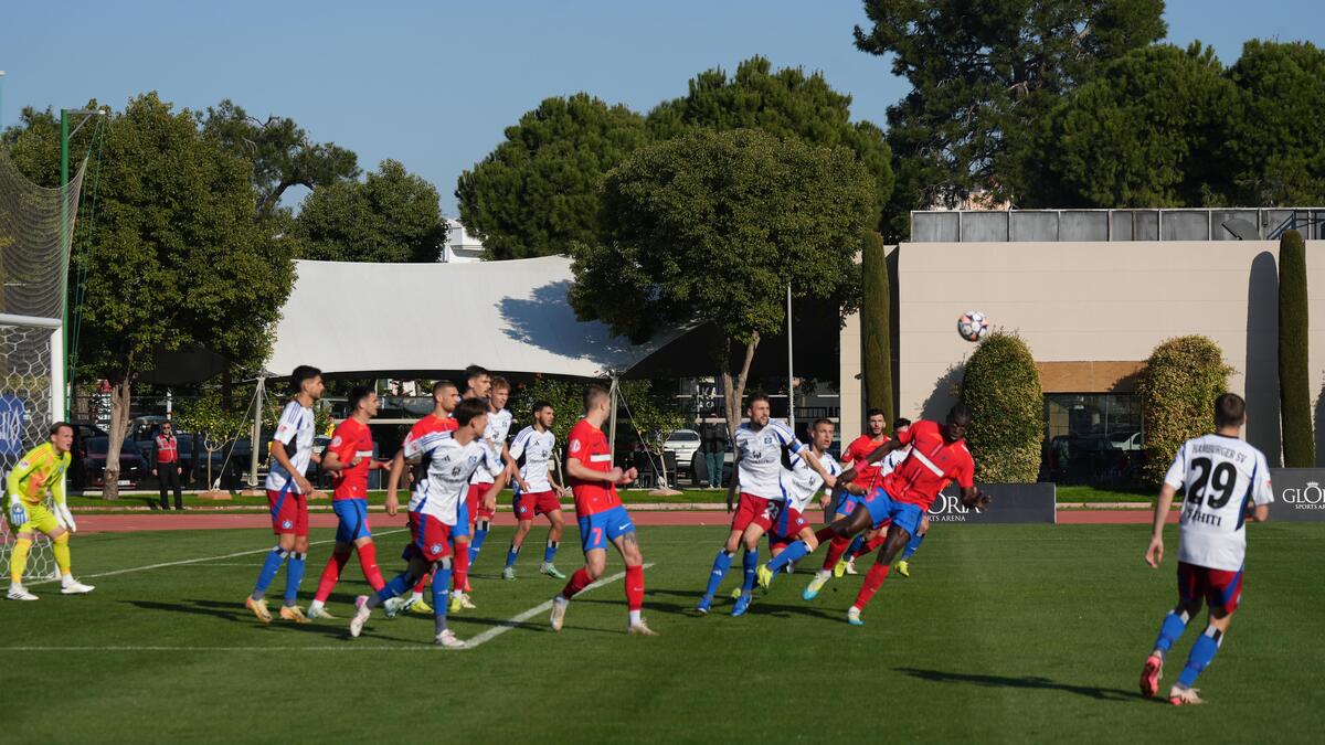 FCSB - Hamburg, meci/ Foto: Iosif Popescu - GOLAZO.ro.jpeg