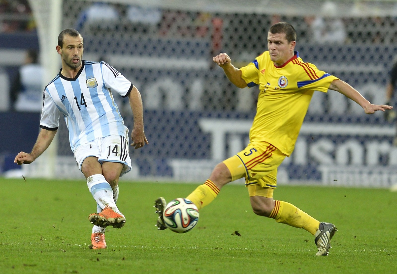 Alexandru Bourceanu - Javier Mascherano