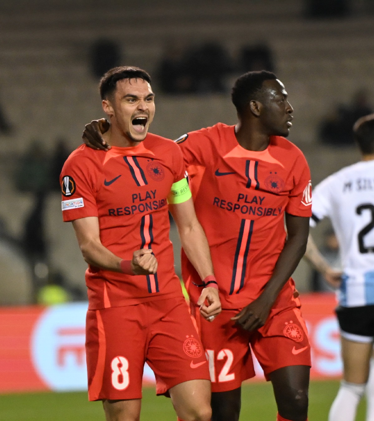 Tricoul celor de la FCSB în meciul cu Qarabag (FOTO: Sport Pictures)