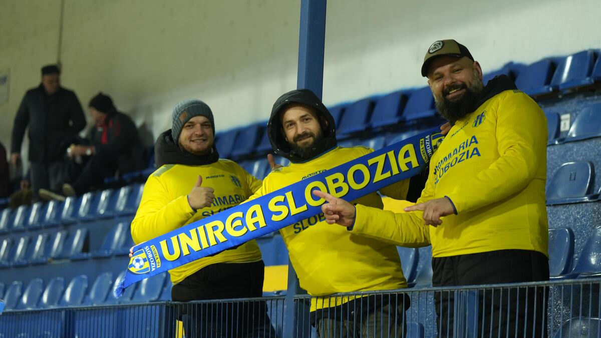 Arena 1 (Clinceni), înainte de Unirea Slobozia - Dinamo. Foto: GOLAZO.ro