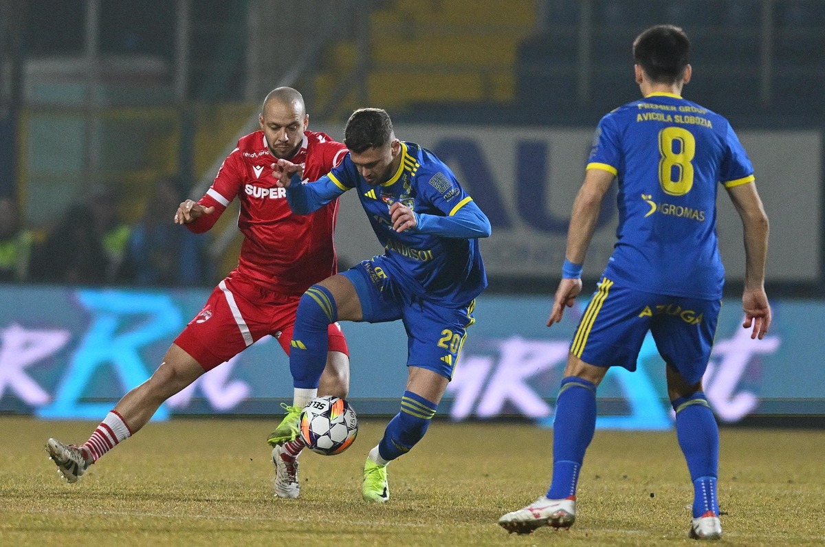 Unirea Slobozia - Dinamo/ Foto: GOLAZO.ro