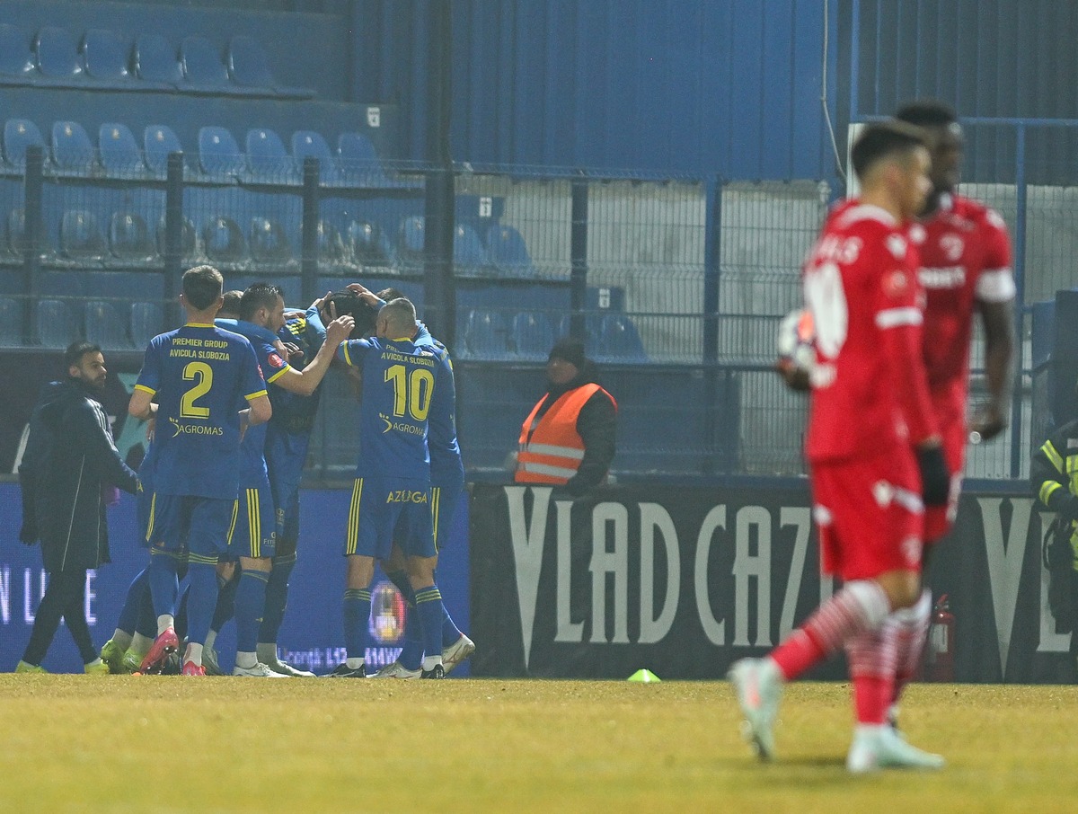 Unirea Slobozia - Dinamo/ Foto: GOLAZO.ro