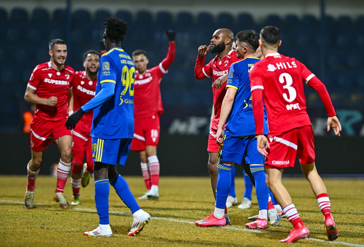 Unirea Slobozia - Dinamo/ Foto: GOLAZO.ro