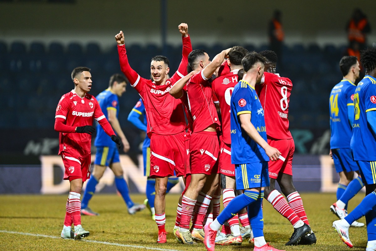 Unirea Slobozia - Dinamo/ Foto: GOLAZO.ro