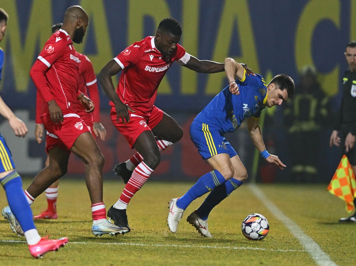 Unirea Slobozia - Dinamo/ Foto: GOLAZO.ro