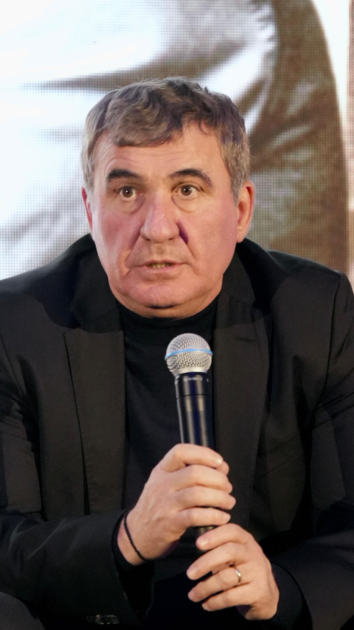 Gică Hagi și-a lansat cartea „Drumul meu” (foto: Iosif Popescu/GOLAZO.ro)