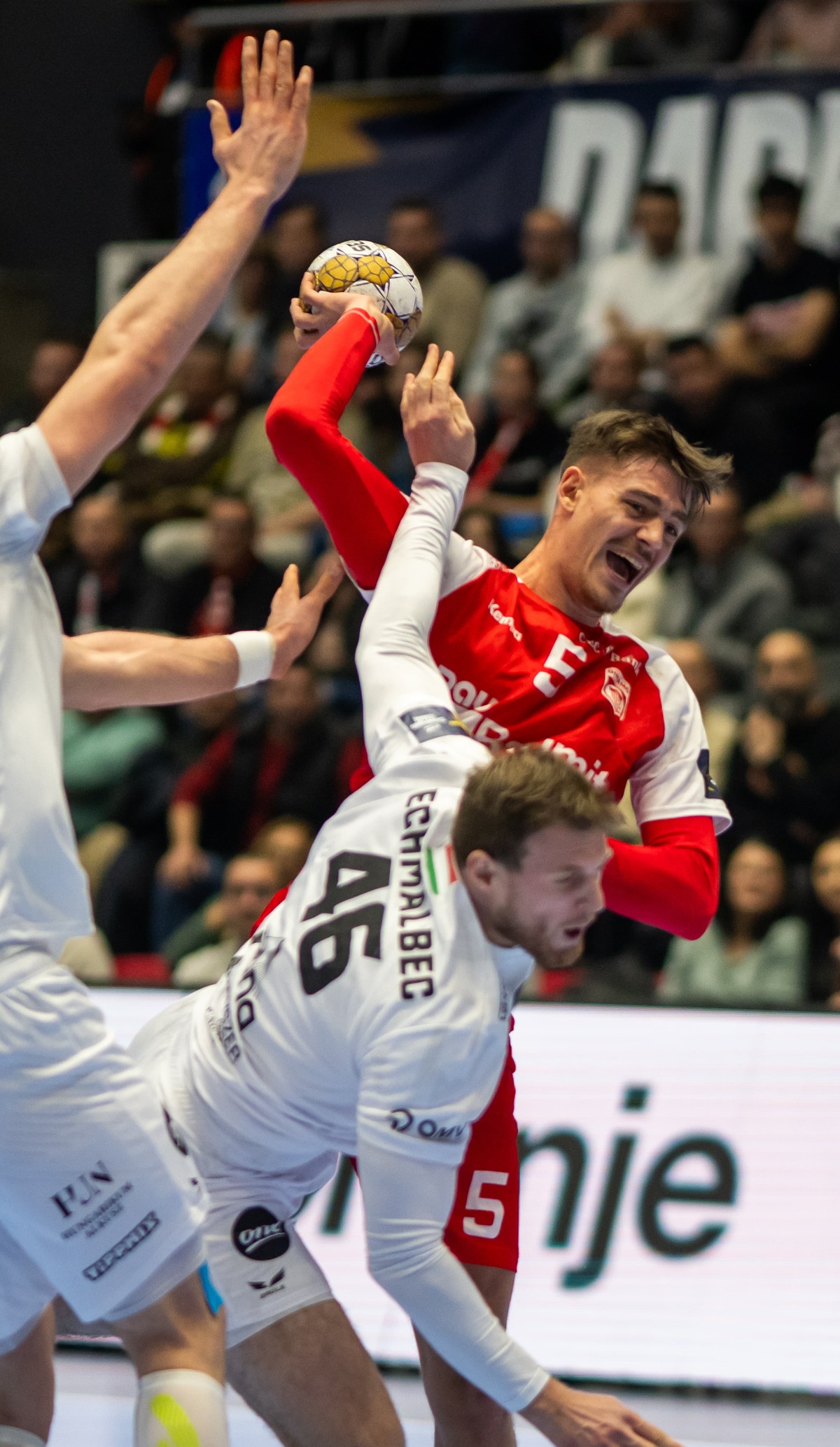 Dinamo - Veszprem, meci/ FOTO: Raed Krishan - GOLAZO.ro.jpeg