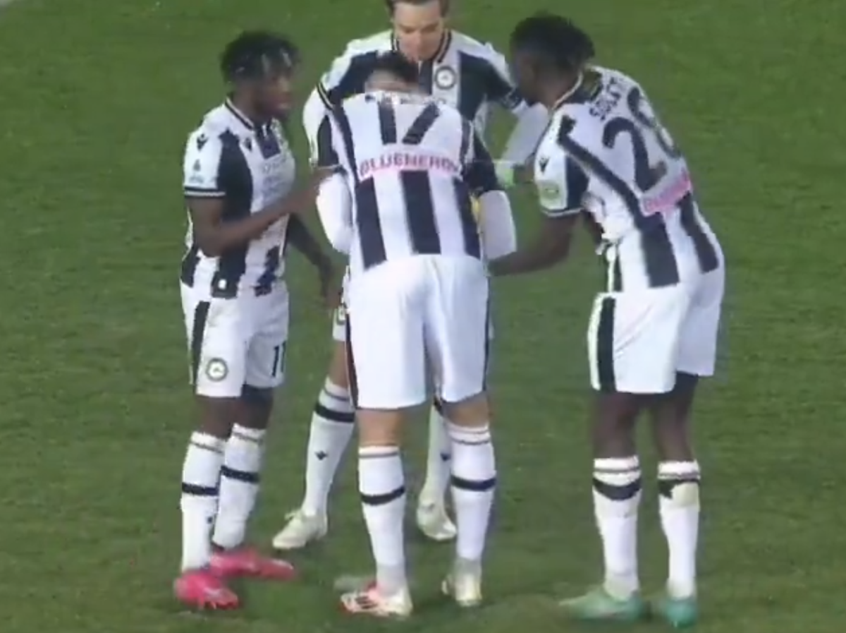 Lorenzo Lucca, scandal înainte de penalty în Lecce - Udinese. FOTO: captură DAZN