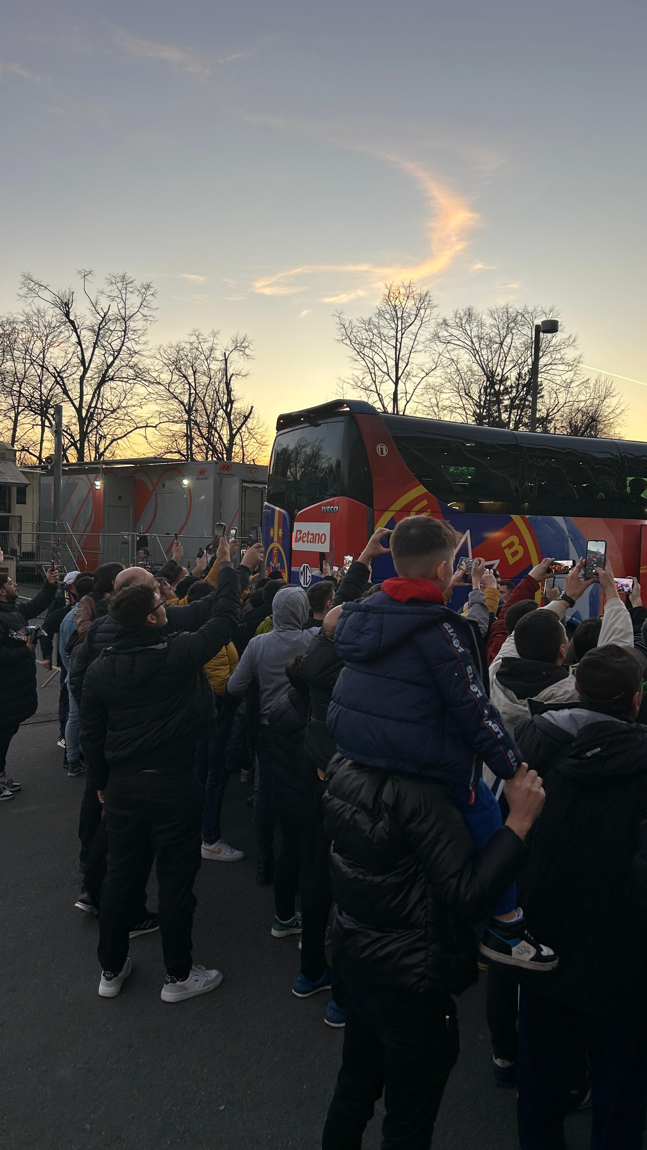 FCSB - Lyon. Înainte de meci