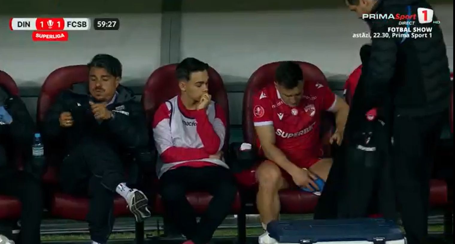 Dinamo - FCSB. Politic, cu ochii în lacrimi după accidentare. Foto - capturi Prima Sport (2).jpg