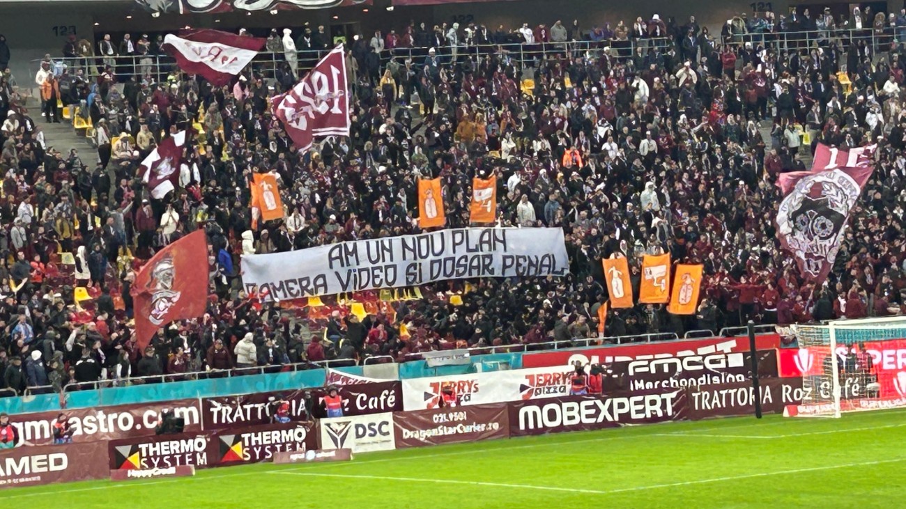Rapid - Dinamo. Galeria giuleștenilor. Foto: Raed Krishan
