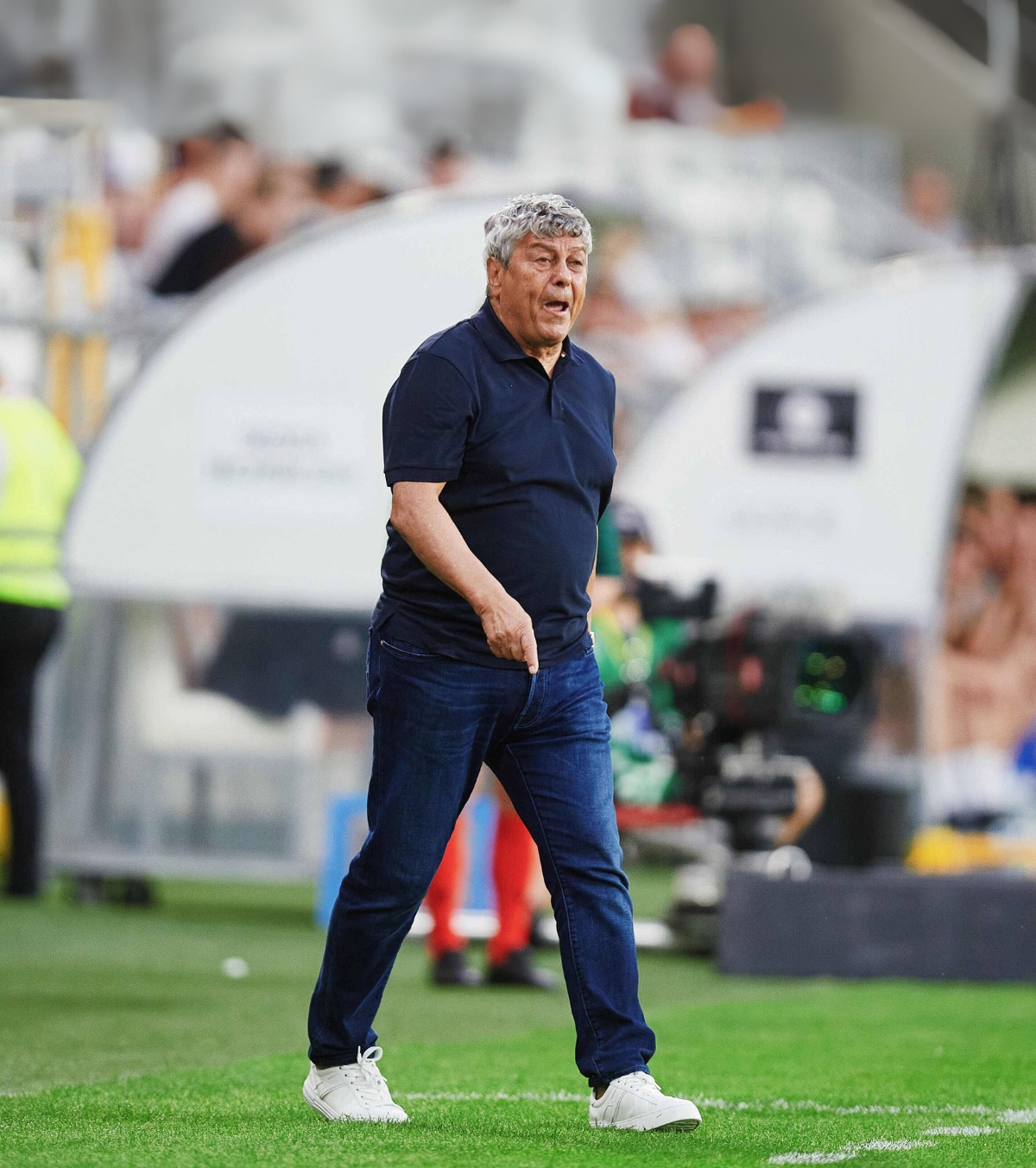 Lucescu taie 3 nume!  După Liga Națiunilor, acțiunea din martie și ultimele derby-uri din Liga 1,  selecționerul s-a convins  de trei jucători